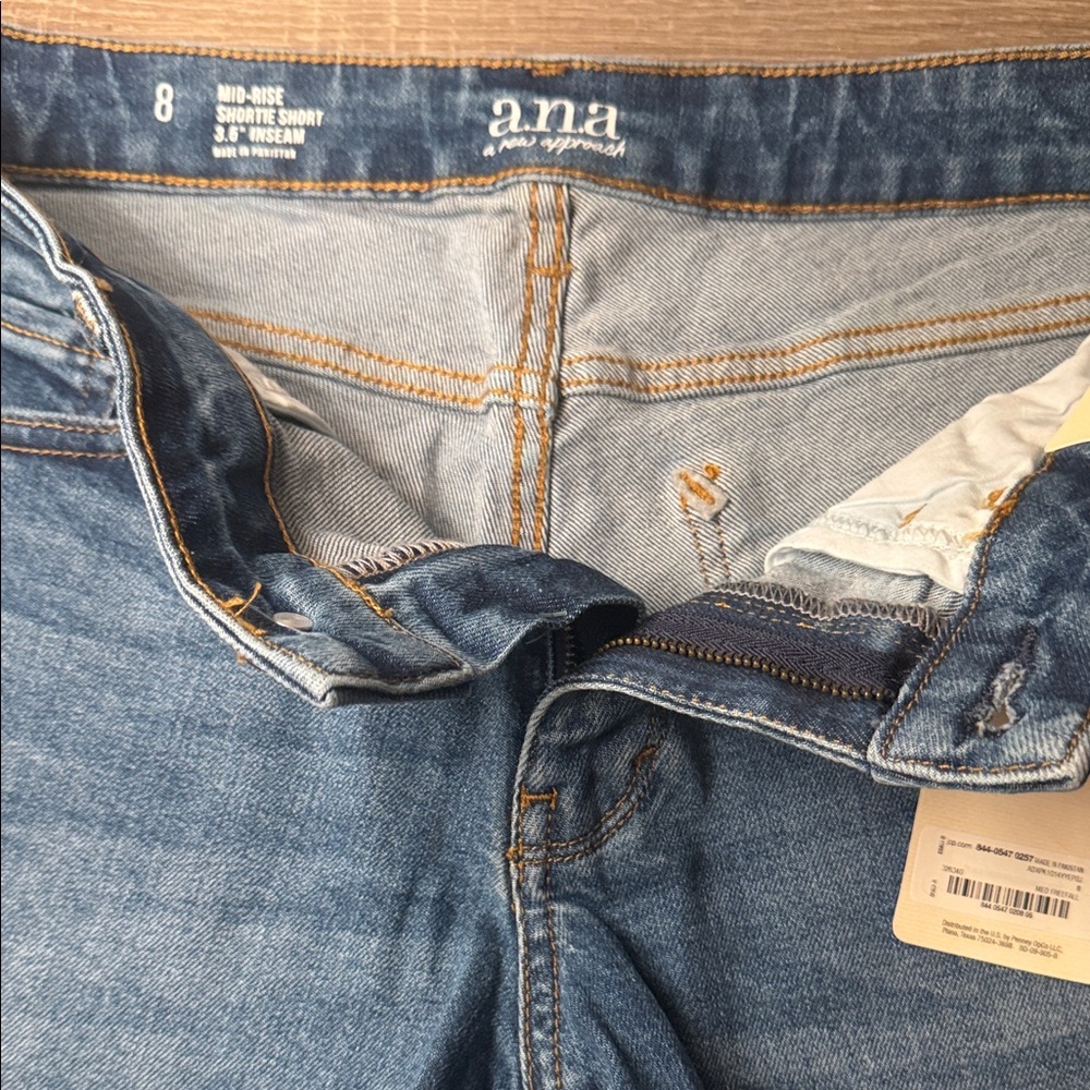 a.n.a Women's Classic Blue Jean Shorts - Picture 2 of 4